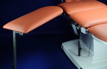 Лікувальні столи GOLEM 2S, 4S. Частина 1. Альтернатива операційного столу