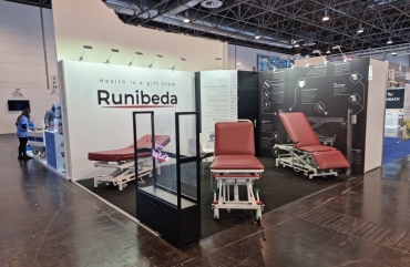 Идеальное решение для эндоскопии и приемного – универсальная электрическая смотровая кушетка Runibeda EM-2T-TR