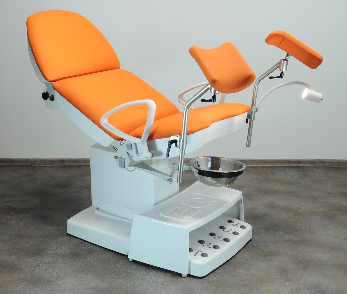 Чешское гинекологическое кресло GOLEM 6ET с полностью электрическим управлением