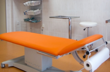 Лікувальні столи GOLEM 2S, 4S. Частина 2. Операційний стіл для передопераційної на базі GOLEM 2S