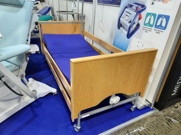 Нове покоління медичних ліжок TAURUS від виробника REHA-BED