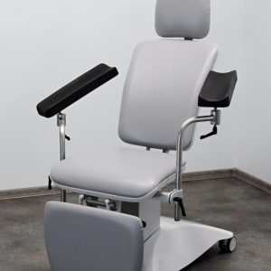 Кресла для диализа и взятия крови